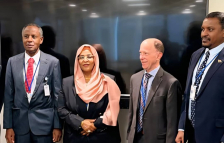 محافظ بنك السودان المركزي رئيس وفد السودان لاجتماعات الربيع للبنك وصندوق النقد الدوليين تلتقي نائب مدير دائرة شؤون الدول الافريقية بوزارة الخزانة الاميريكية